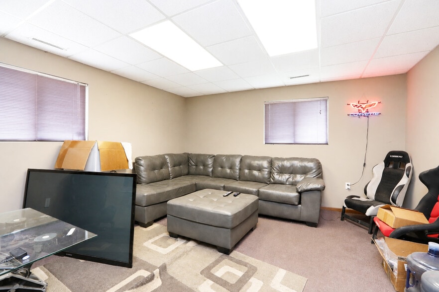 More Photos Of 235 Garfield St, Carlisle Warehouse For Sale