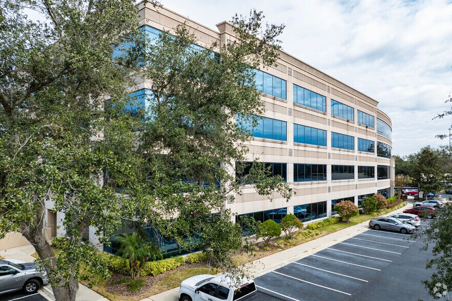 More Photos Of 12802 Tampa Oaks Blvd, Tampa Office For Lease