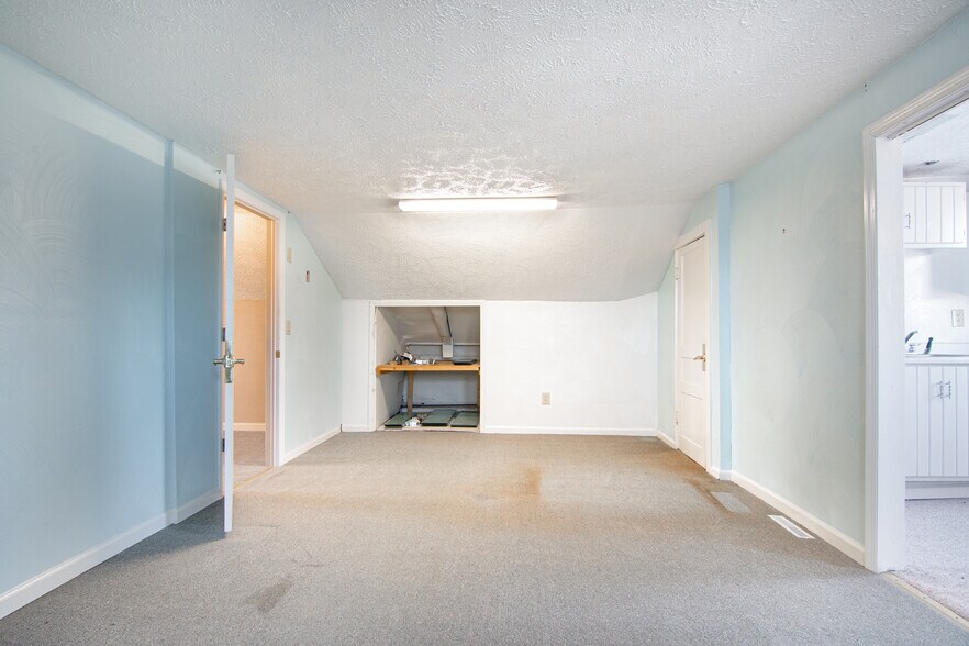 More Photos Of 500 N Pike Rd, Sarver Office Residential For Sale