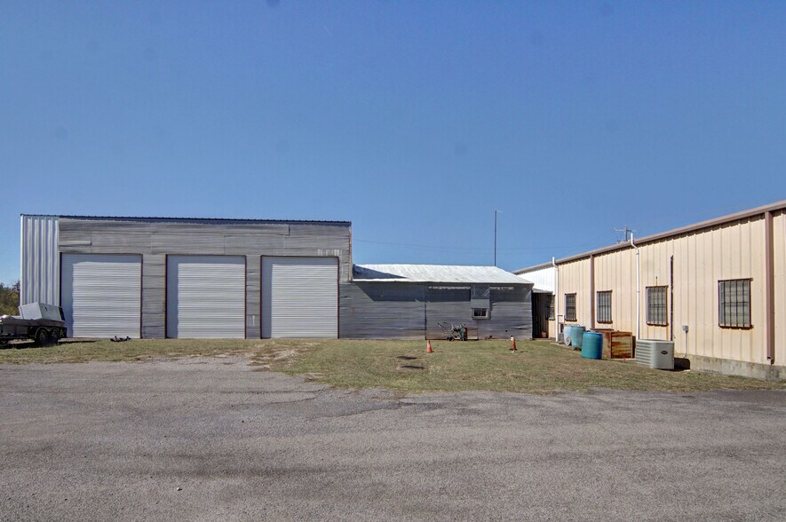 More Photos Of 3806 Highway 180 E, Mineral Wells Auto Repair For Sale