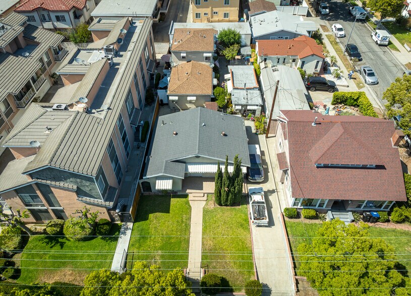 More Photos Of 529 Raleigh St, Glendale Apartments For Sale
