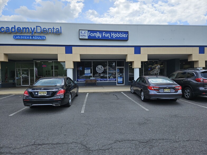 More Photos Of 731 Route 33, Hamilton General Retail For Lease