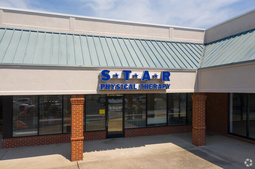 More Photos Of 2136-2196 Gallatin Pike N, Madison Storefront For Lease