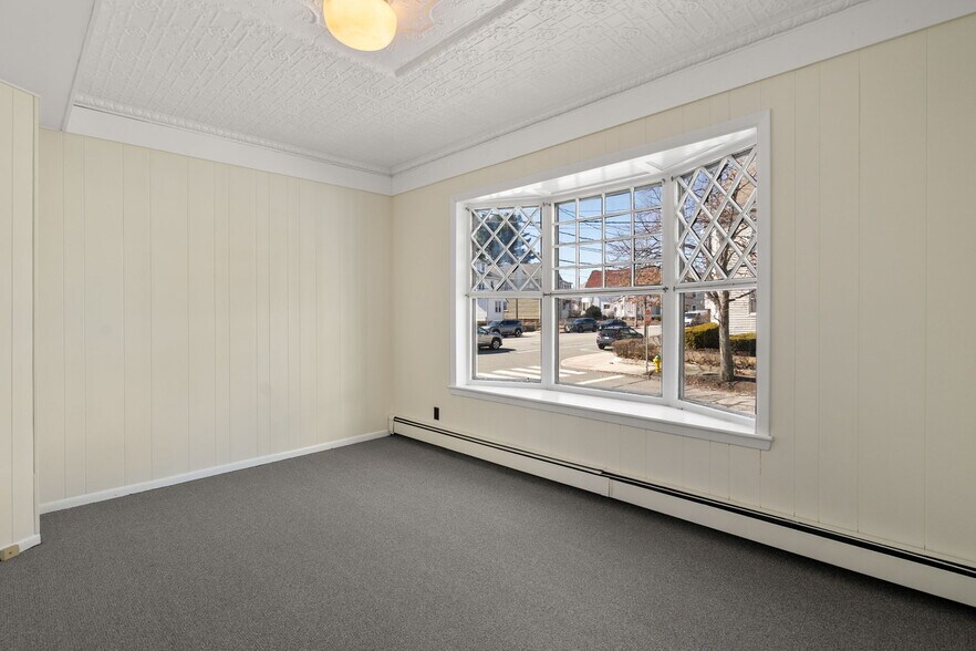 More Photos Of 113 Belmont St, Belmont Office For Sale