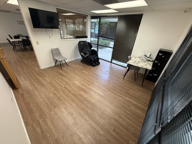 More Photos Of 10630 E Bethany Dr, Aurora Medical For Lease