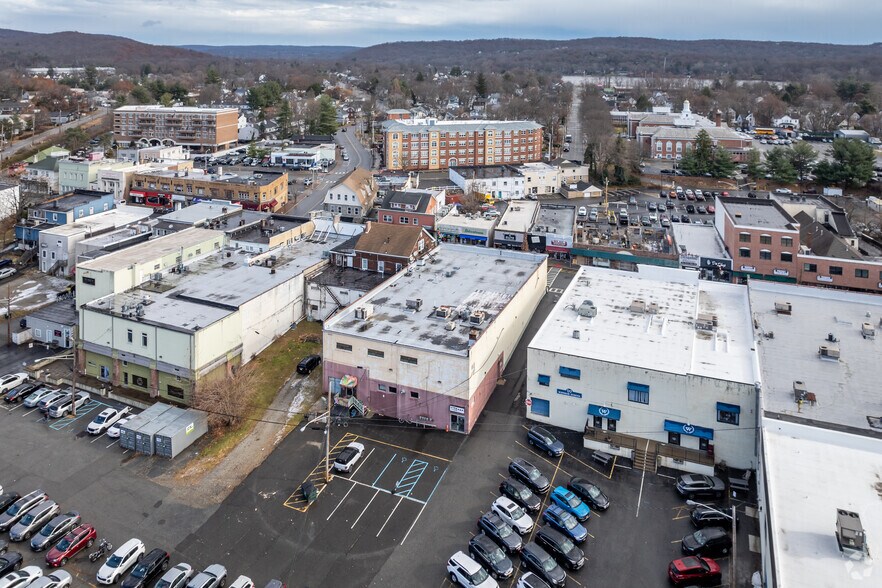 More Photos Of 222 Wanaque Ave, Pompton Lakes Storefront For Lease