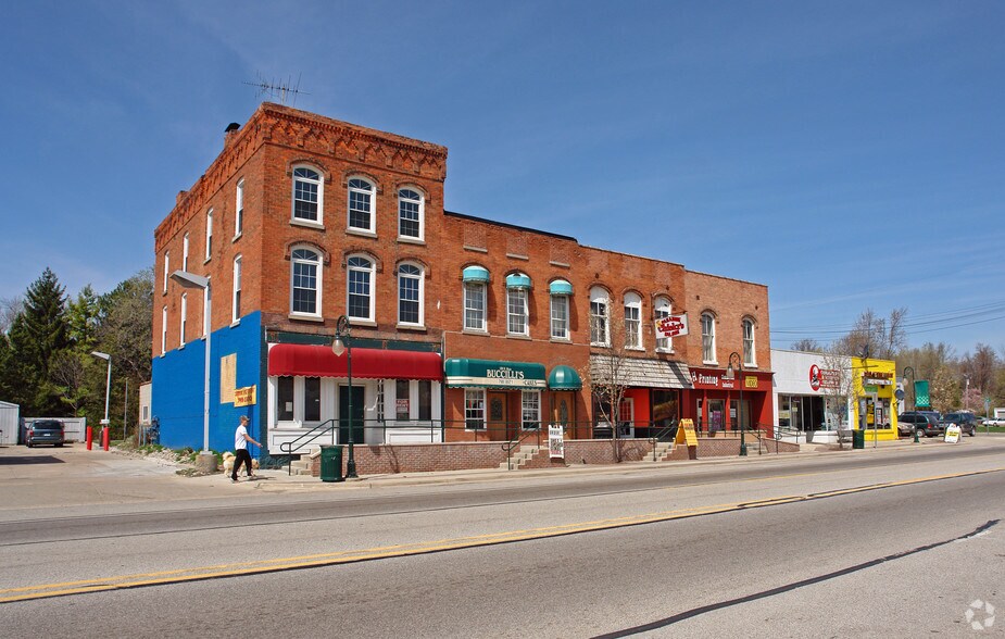 Primary Photo Of 137 N Main St, Almont Storefront Retail Residential For Lease