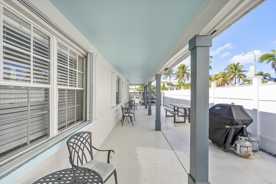 More Photos Of 4204 Ocean Dr, Lauderdale By The Sea Apartments For Sale