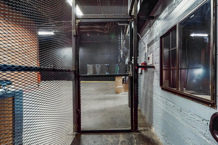 More Photos Of 1510-1512 1st St NW, Albuquerque Industrial For Sale