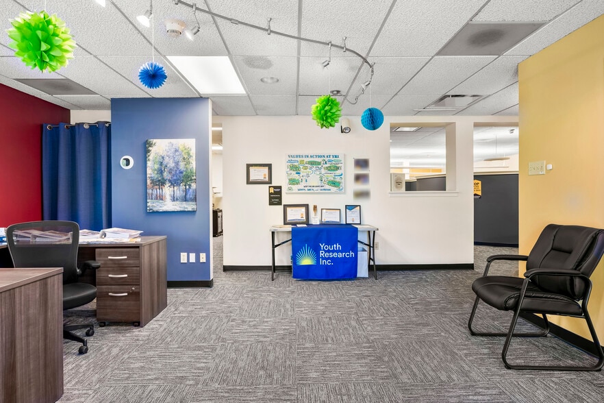 More Photos Of 25 Delaware Ave, Delmar Office For Sale