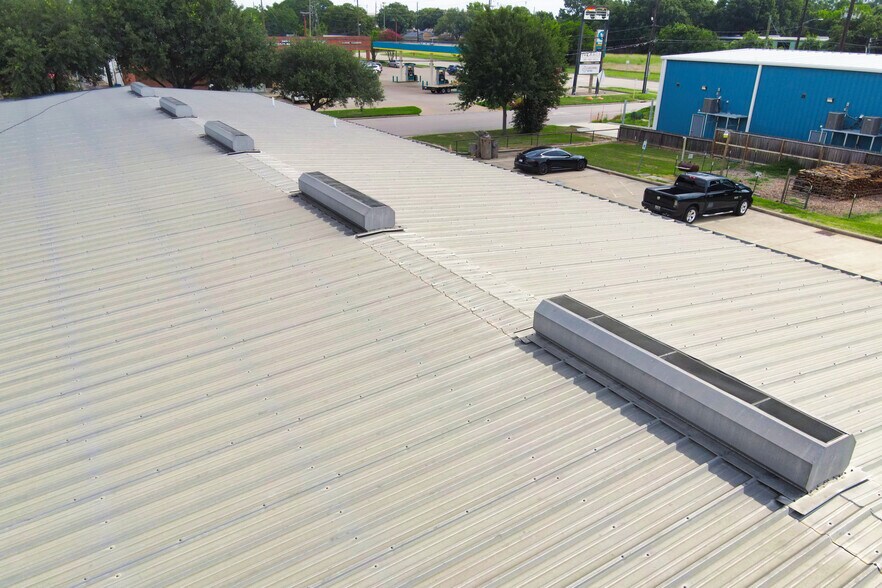 More Photos Of 5305 5th St, Katy Industrial For Sale