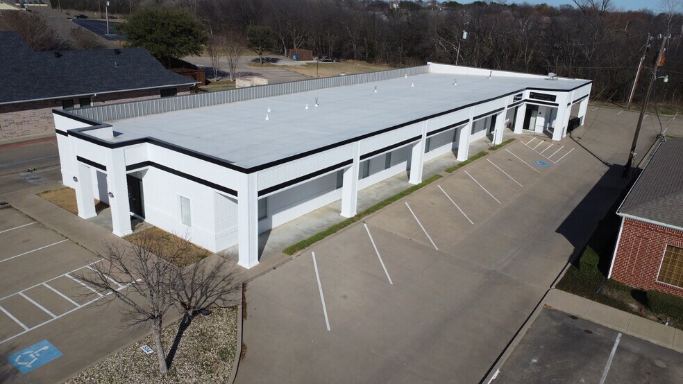 More Photos Of 504 N Ridgeway Dr, Cleburne Office For Lease