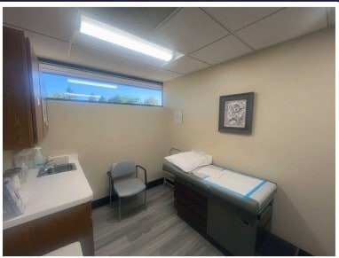 More Photos Of 595 Barclay Cir, Rochester Hills Medical For Sale