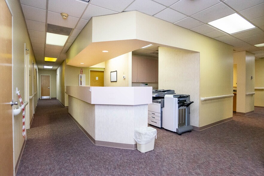 More Photos Of 211 Millard Farmer Ind Blvd, Newnan Medical For Sale