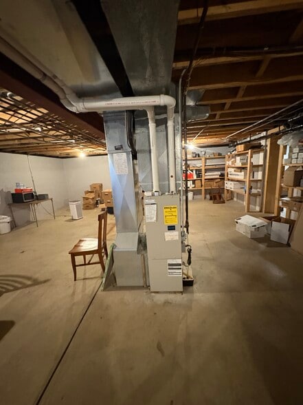 More Photos Of 309 S Chapel St, Louisville Office For Sale
