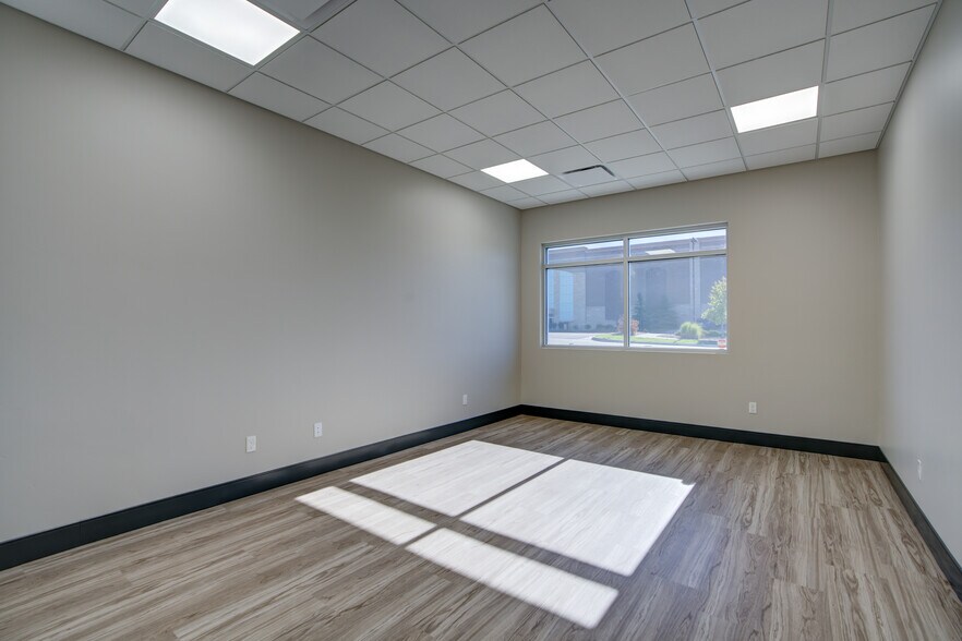 More Photos Of 4272 Promenade Dr, Colorado Springs Office For Lease