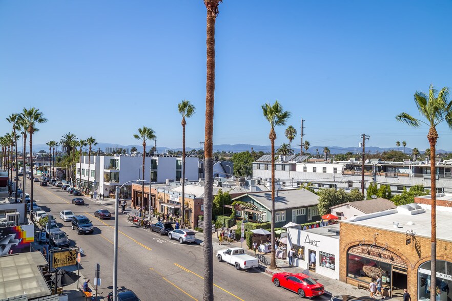 More Photos Of 1212 Abbot Kinney Blvd, Venice Loft Creative Space For Lease