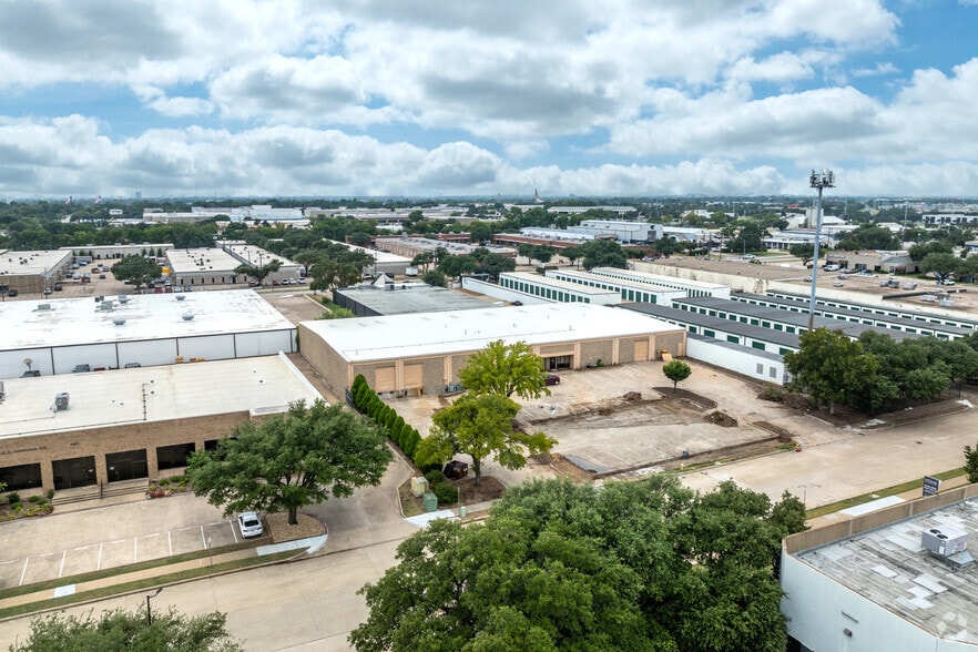 More Photos Of 501 Industrial Dr, Richardson Warehouse For Lease