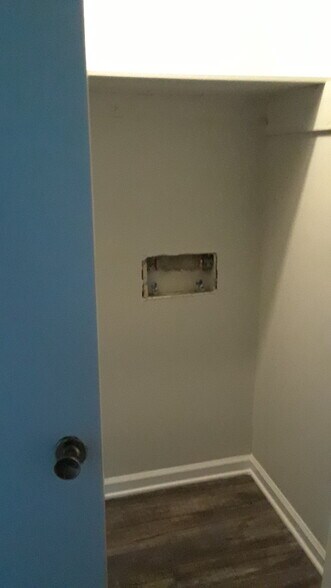 More Photos Of 323 S King Ave, Pine Mountain Apartments For Sale