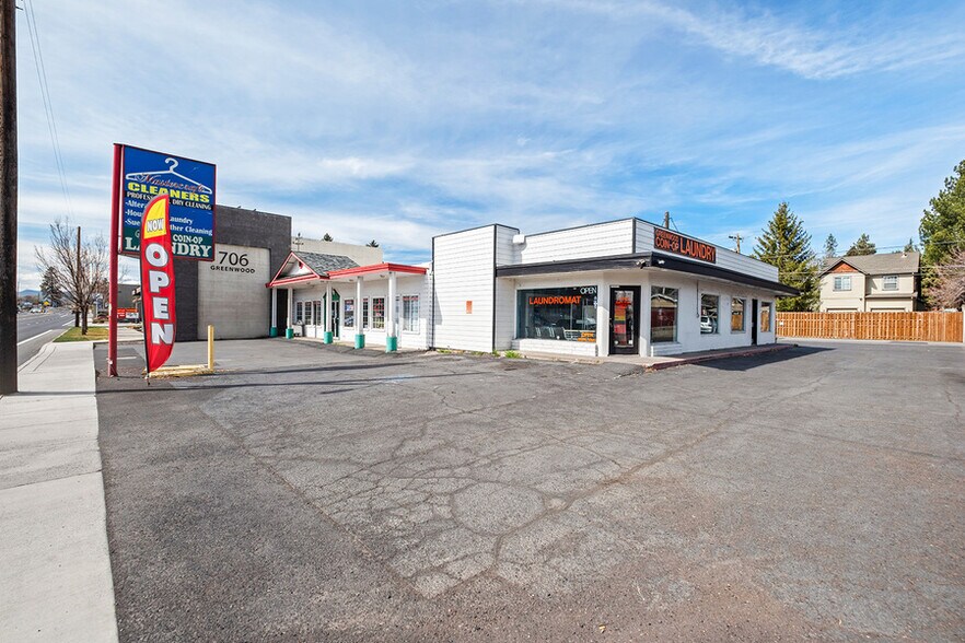 More Photos Of , Bend General Retail For Sale