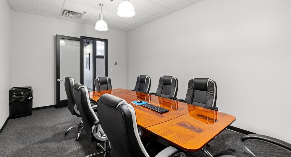 More Photos Of 12511 Emily Ct, Sugar Land Office For Sale
