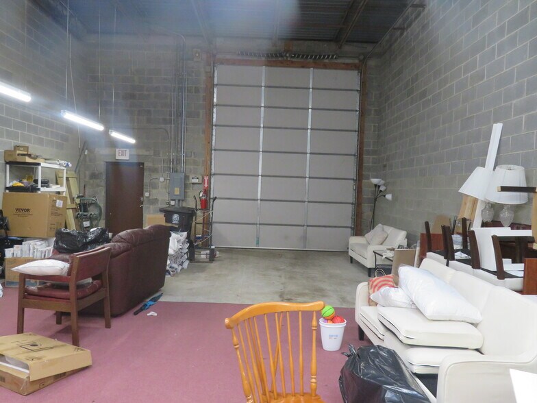 More Photos Of 12051-12083 Tech Rd, Silver Spring Light Manufacturing For Lease