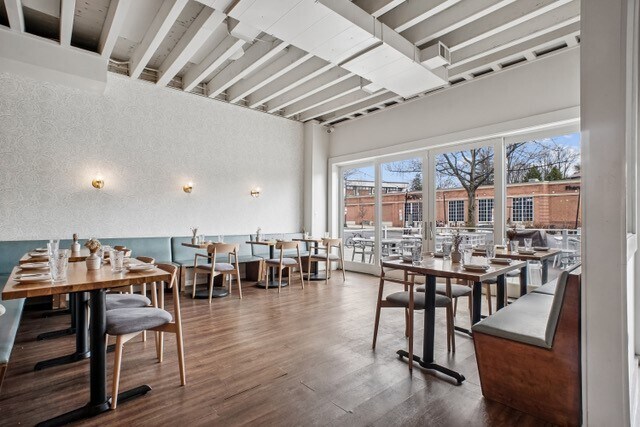 More Photos Of 5534 Connecticut Ave NW, Washington Restaurant For Sale