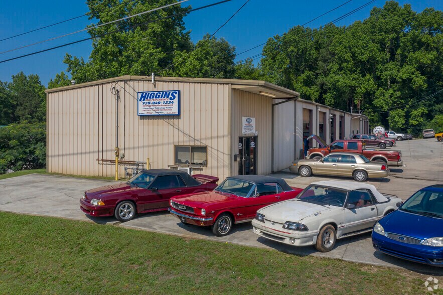 More Photos Of 8799 Gurley Rd, Douglasville Auto Repair For Sale