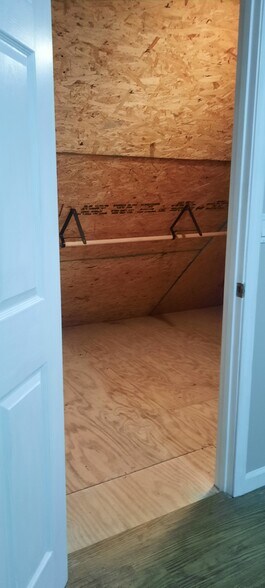 More Photos Of 6615 Dorothy Ln, Jonesboro Office Residential For Lease