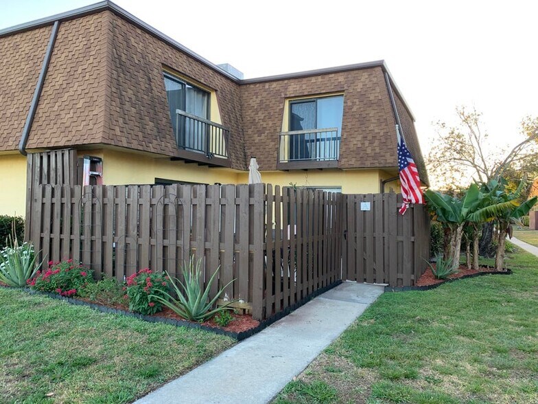 More Photos Of , Palm Beach Gardens Multifamily For Sale