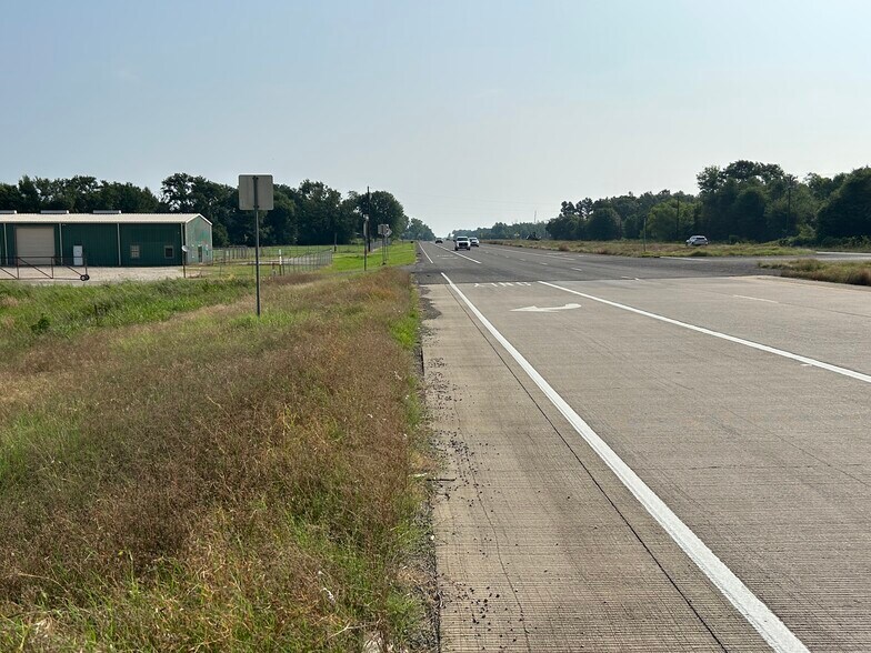 More Photos Of South US Hwy 79/84, Palestine Land For Sale