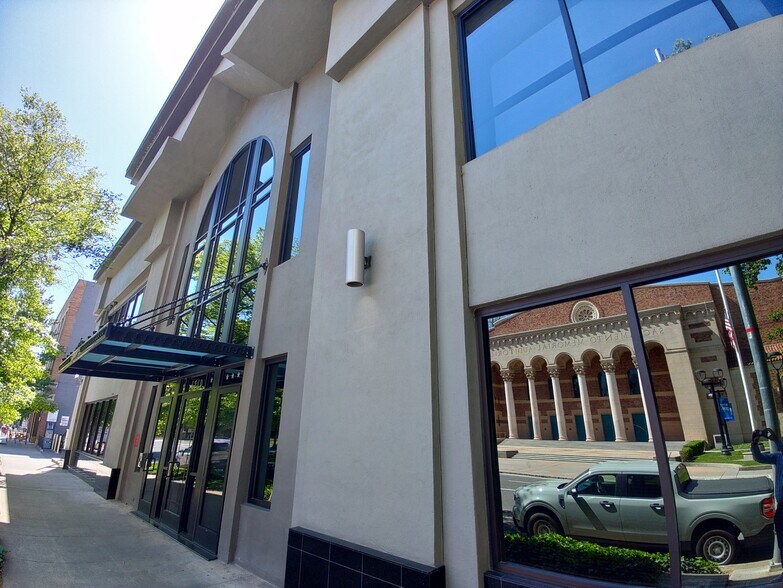 More Photos Of 1510 J St, Sacramento Office For Lease