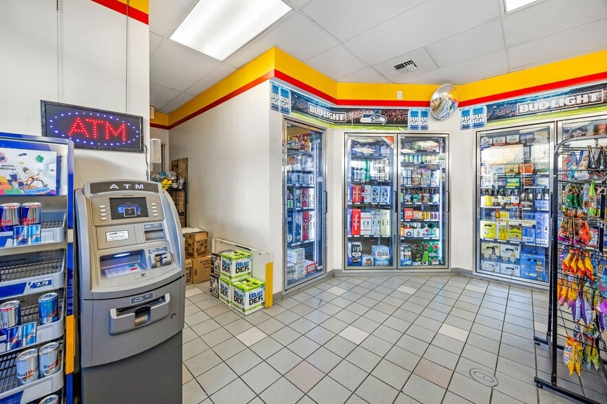 More Photos Of 1105 2nd St, Snohomish Service Station For Sale