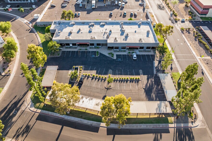 More Photos Of 2410 W Royal Palm Rd, Phoenix Light Manufacturing For Sale