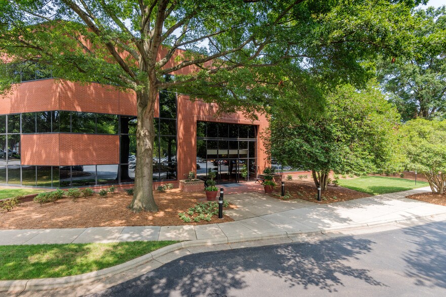 More Photos Of 6131 Falls of Neuse Rd, Raleigh Office For Lease