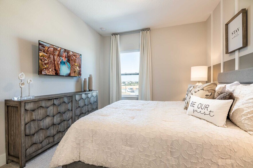 More Photos Of , Reunion Multifamily For Sale