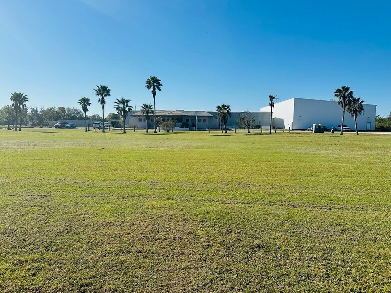 More Photos Of 2105 S Dock St, Palmetto Food Processing For Sale