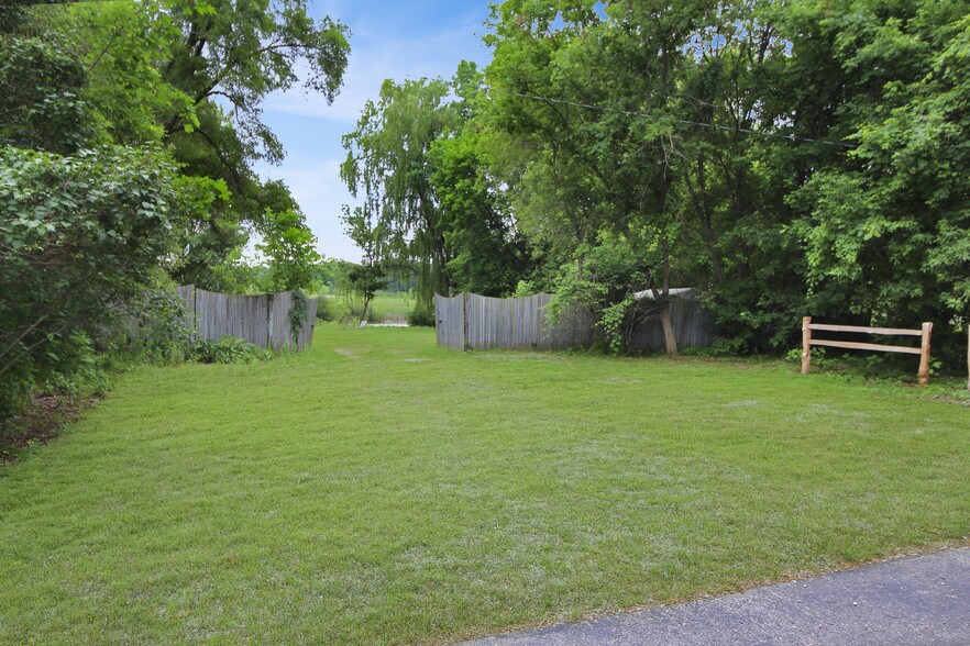 More Photos Of 8685 Highland Rd, White Lake Township Medical For Sale