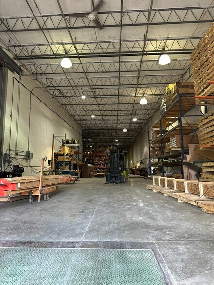 More Photos Of 126 New Pace Rd, Newcomerstown Warehouse For Sale
