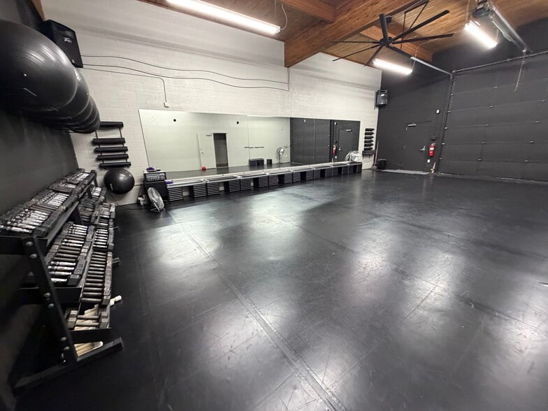 More Photos Of 155 W 14th St, Ogden Warehouse For Lease