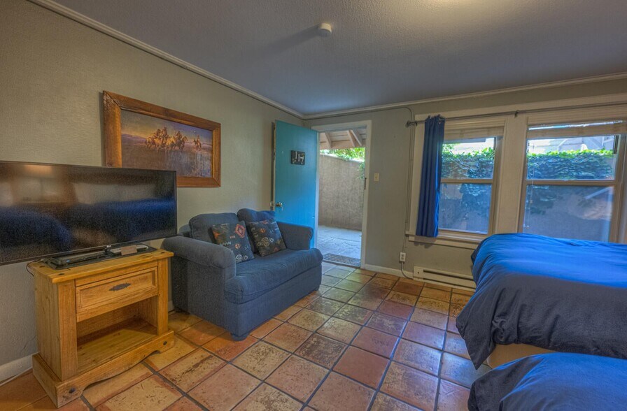More Photos Of 103 W Ryus St, La Veta Hotel For Sale