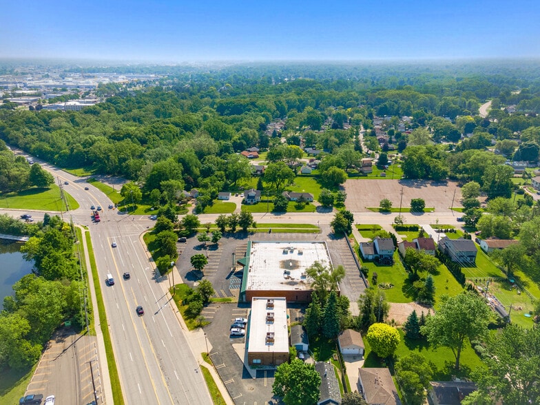 More Photos Of 37405 Ann Arbor Rd, Livonia Freestanding For Lease