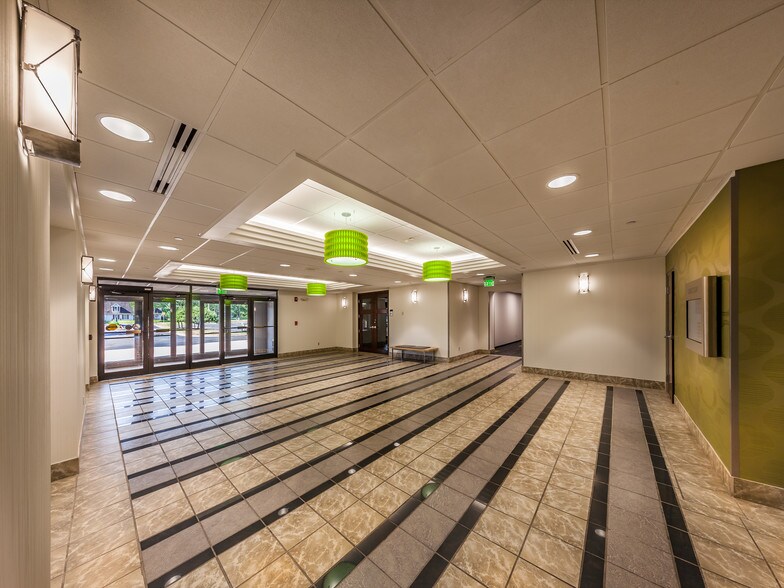 More Photos Of 6612 E 75th St, Indianapolis Office For Lease