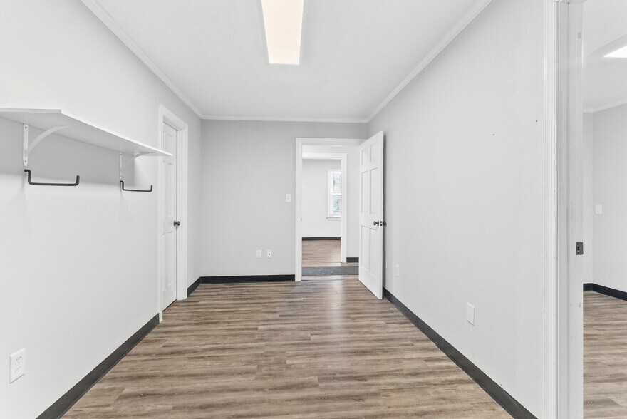 More Photos Of 6200 Fort Ave, Lynchburg Medical For Sale