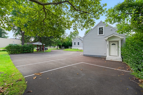 More Photos Of 9511 Belair Rd, Nottingham Freestanding For Lease