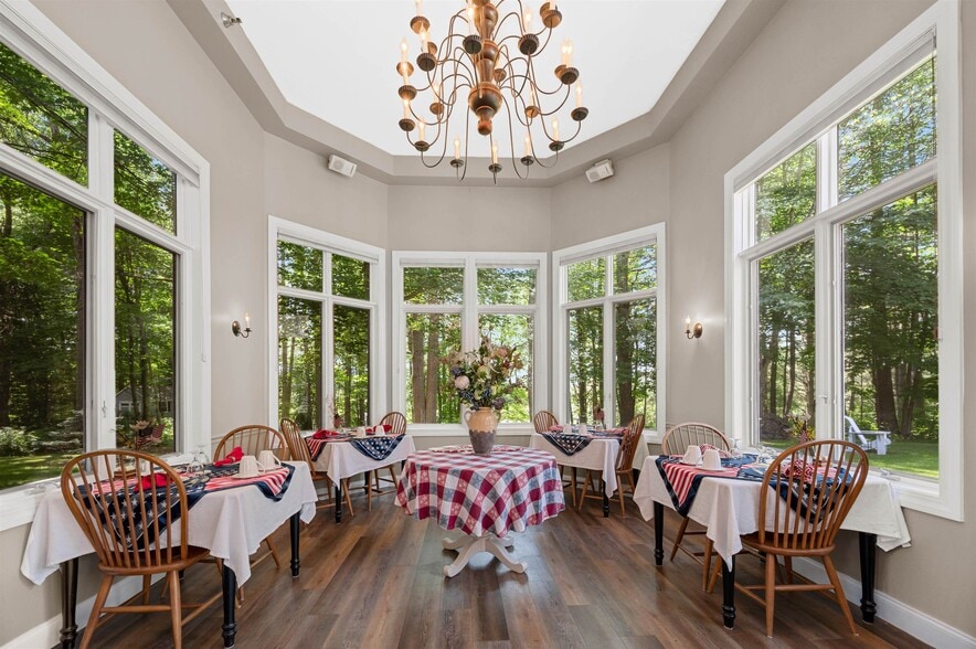 More Photos Of 89 Houston Farm Rd, Stowe Hotel For Sale