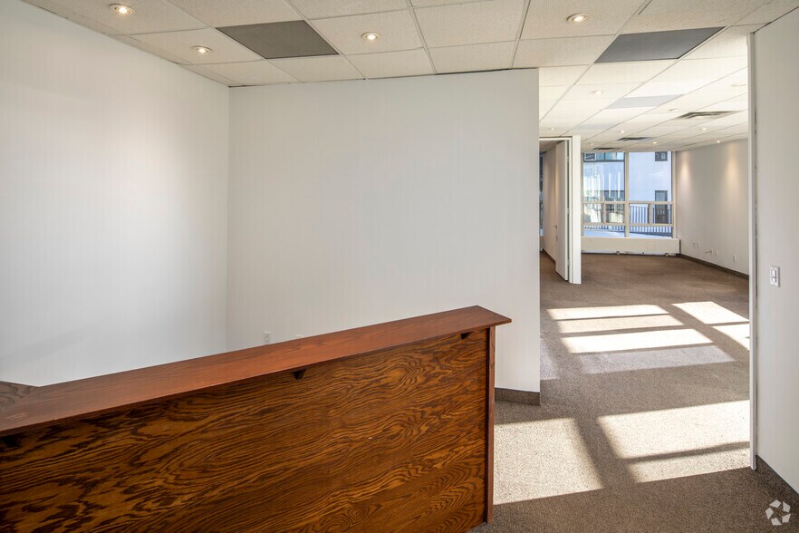 More Photos Of 2171 Avenue Rd, Toronto Office For Lease