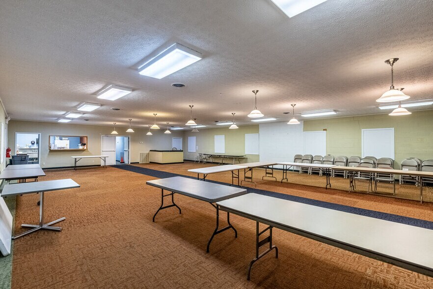 More Photos Of 6205 Miller Ln, Dayton Religious Facility For Sale