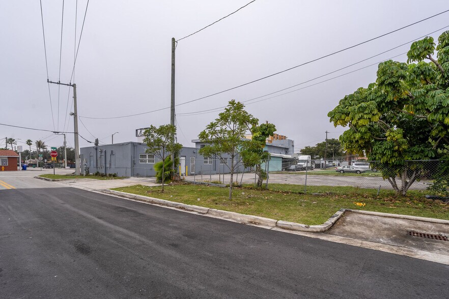 More Photos Of , Miami Unknown For Sale