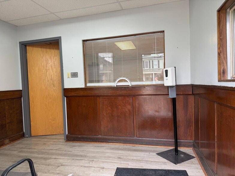 More Photos Of 1200 Morgantown Ave, Fairmont Warehouse For Sale
